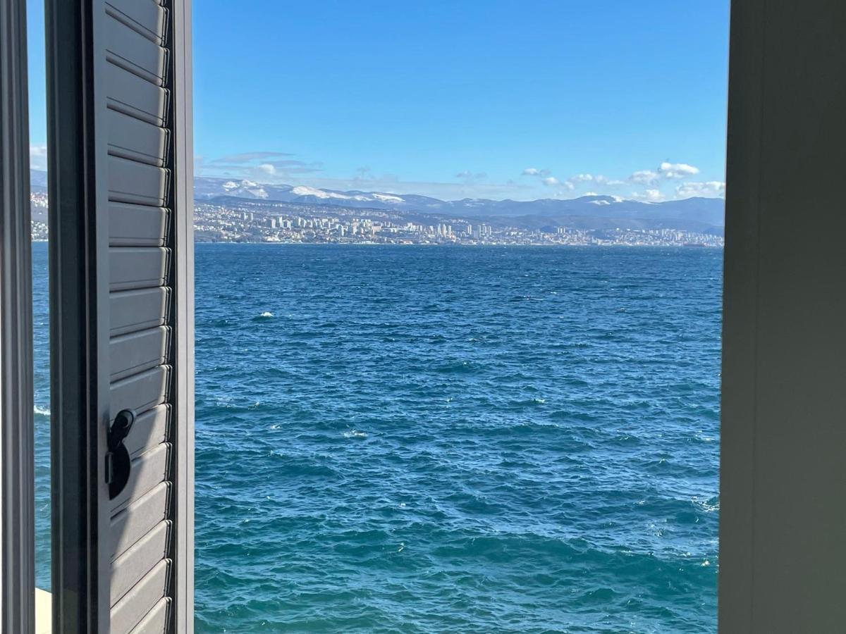 First Row To The Sea Apartamento Opatija Exterior foto