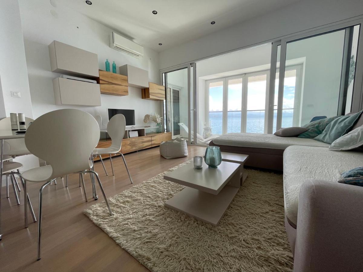 First Row To The Sea Apartamento Opatija Exterior foto